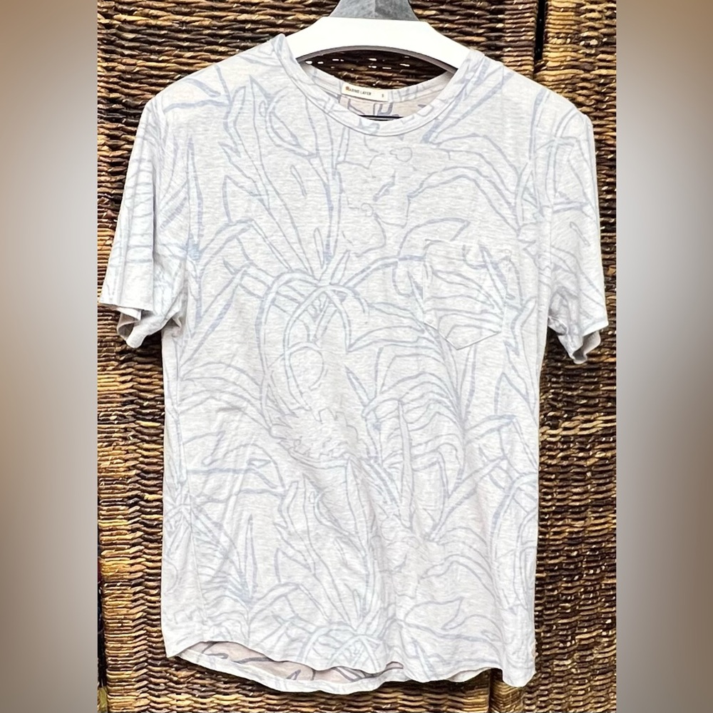 Marine Layer Light‎ Gray Patterned Tee- Size: Small